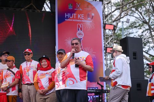 Race photo from NOTARACE 2025