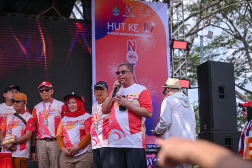 Race photo from NOTARACE 2025