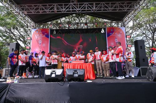 Race photo from NOTARACE 2025