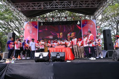 Race photo from NOTARACE 2025