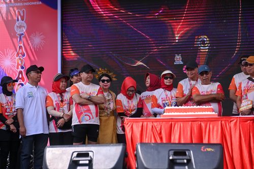 Race photo from NOTARACE 2025