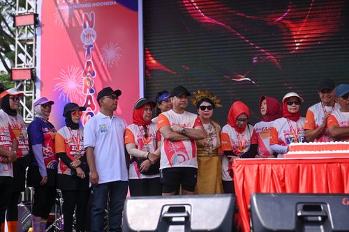Race photo from NOTARACE 2025