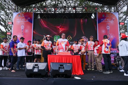 Race photo from NOTARACE 2025