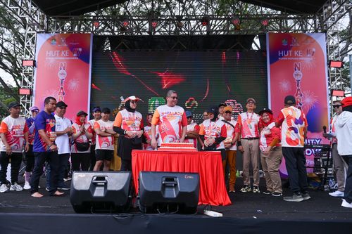 Race photo from NOTARACE 2025