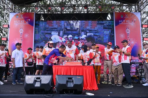 Race photo from NOTARACE 2025