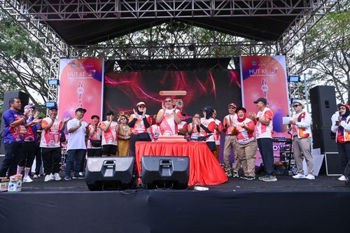 Race photo from NOTARACE 2025
