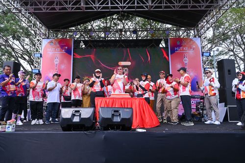 Race photo from NOTARACE 2025
