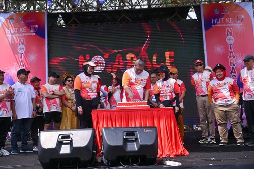 Race photo from NOTARACE 2025