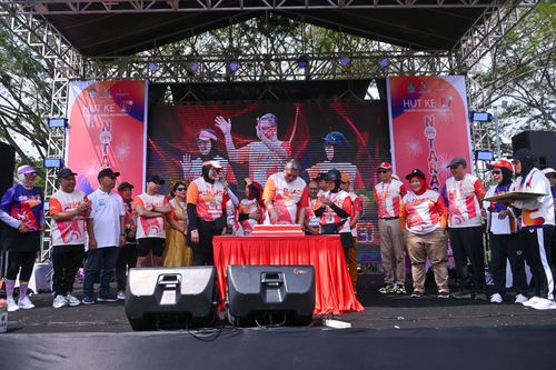 Race photo from NOTARACE 2025