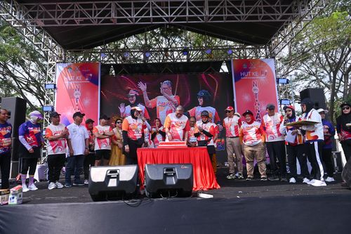 Race photo from NOTARACE 2025