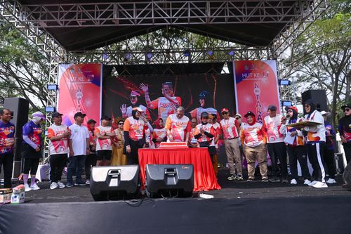 Race photo from NOTARACE 2025