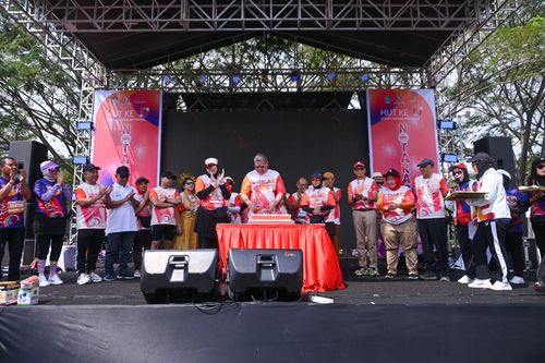 Race photo from NOTARACE 2025