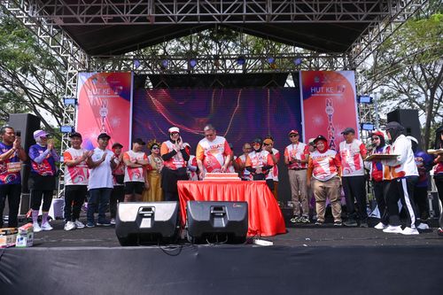 Race photo from NOTARACE 2025