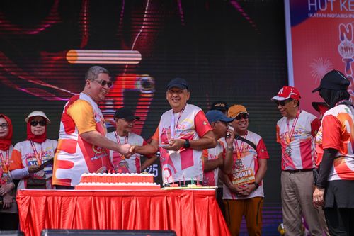 Race photo from NOTARACE 2025