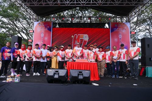 Race photo from NOTARACE 2025