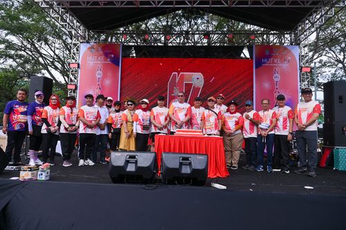 Race photo from NOTARACE 2025