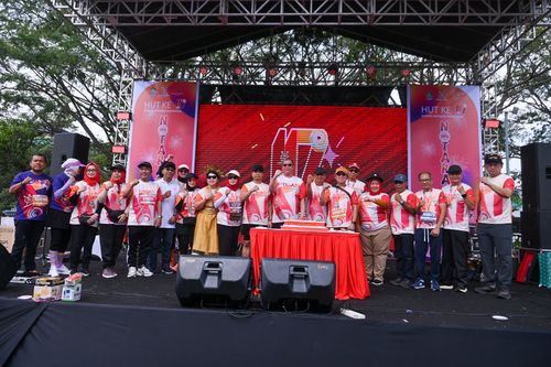 Race photo from NOTARACE 2025