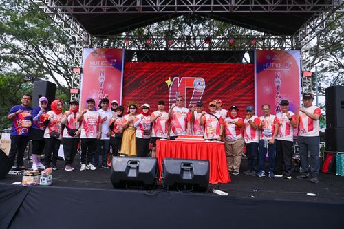 Race photo from NOTARACE 2025