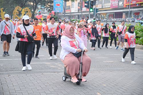 Race photo from NOTARACE 2025