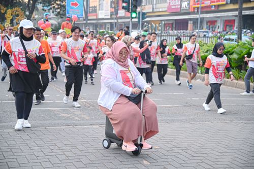 Race photo from NOTARACE 2025