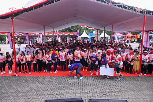 Race photo from NOTARACE 2025