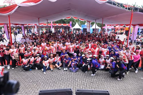 Race photo from NOTARACE 2025