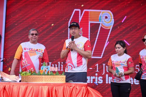 Race photo from NOTARACE 2025