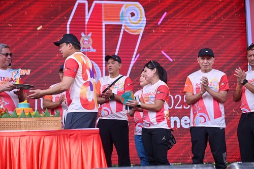 Race photo from NOTARACE 2025