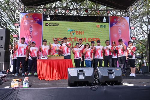 Race photo from NOTARACE 2025