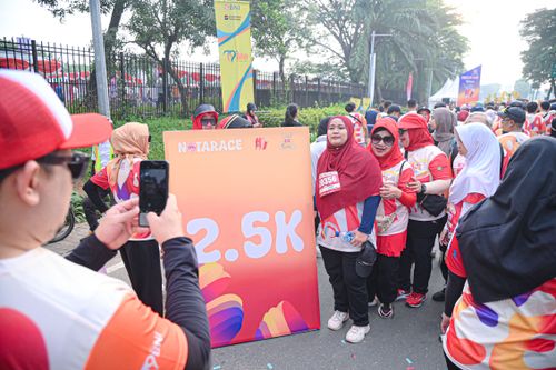 Race photo from NOTARACE 2025