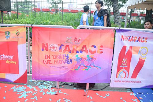 Race photo from NOTARACE 2025