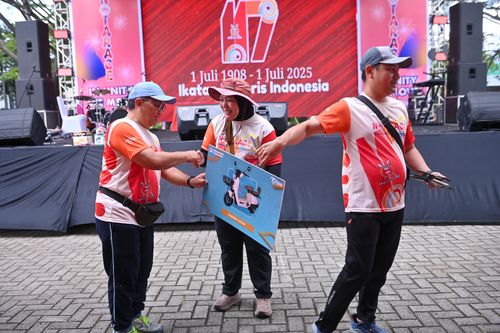 Race photo from NOTARACE 2025