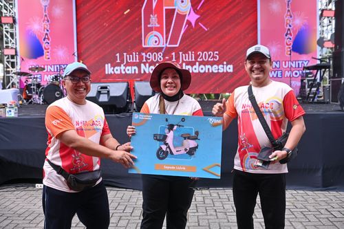 Race photo from NOTARACE 2025