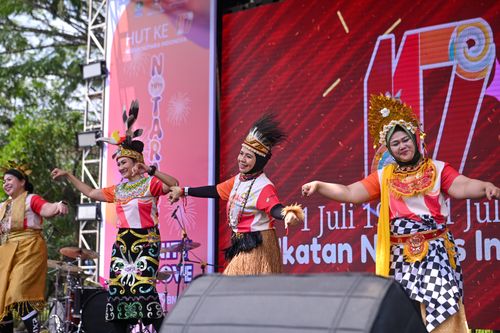 Race photo from NOTARACE 2025