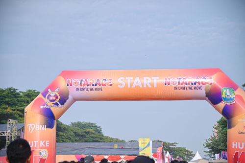 Race photo from NOTARACE 2025