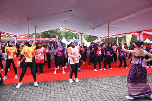 Race photo from NOTARACE 2025