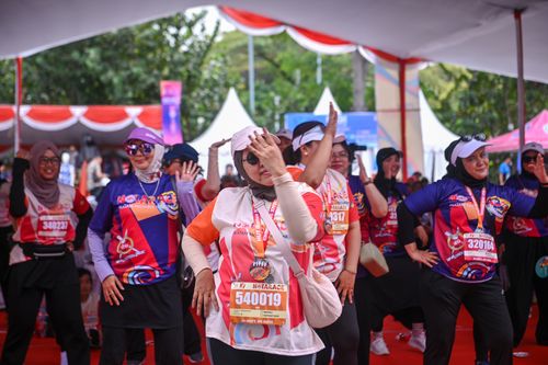 Race photo from NOTARACE 2025