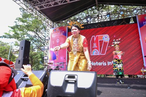 Race photo from NOTARACE 2025