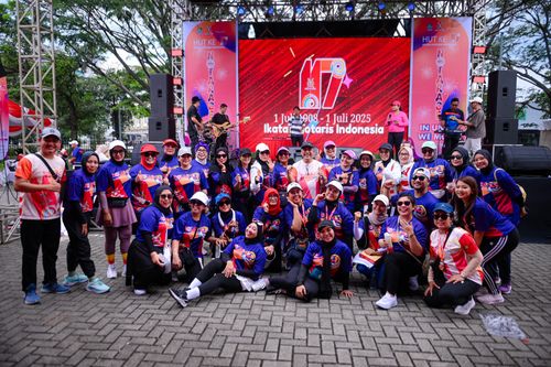 Race photo from NOTARACE 2025