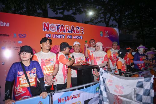 Race photo from NOTARACE 2025
