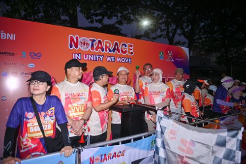 Race photo from NOTARACE 2025