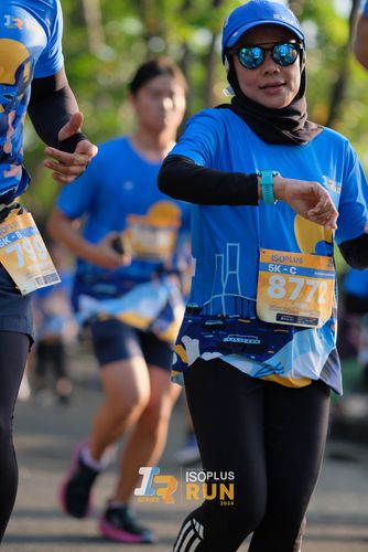Race photo from Isoplus Run 2024 Surabaya
