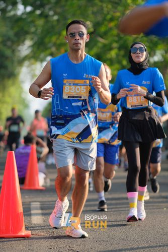 Race photo from Isoplus Run 2024 Surabaya