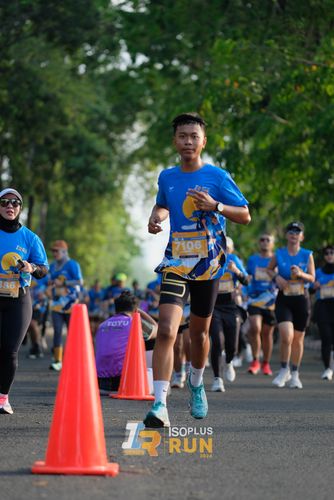 Race photo from Isoplus Run 2024 Surabaya