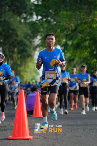 Race photo from Isoplus Run 2024 Surabaya