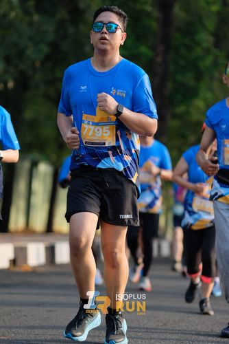 Race photo from Isoplus Run 2024 Surabaya