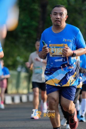 Race photo from Isoplus Run 2024 Surabaya