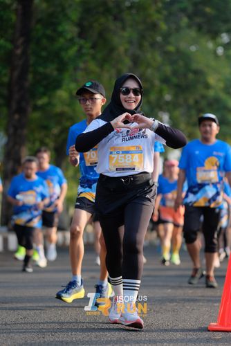 Race photo from Isoplus Run 2024 Surabaya