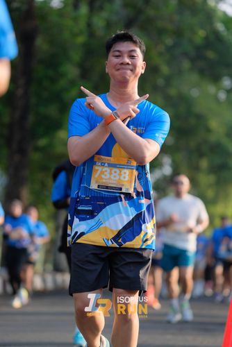 Race photo from Isoplus Run 2024 Surabaya
