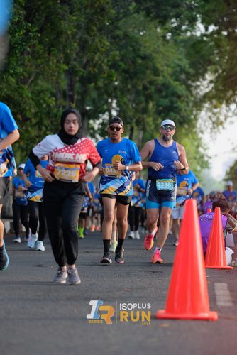 Race photo from Isoplus Run 2024 Surabaya
